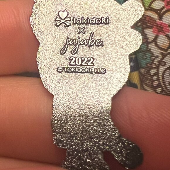 Tokidoki x JuJuBe Kawaii Round the World Fuel Cell Bag - Picture 5 of 7